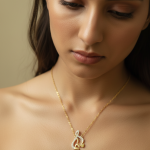 سلسله بالاسم مرصعه بالفصوص